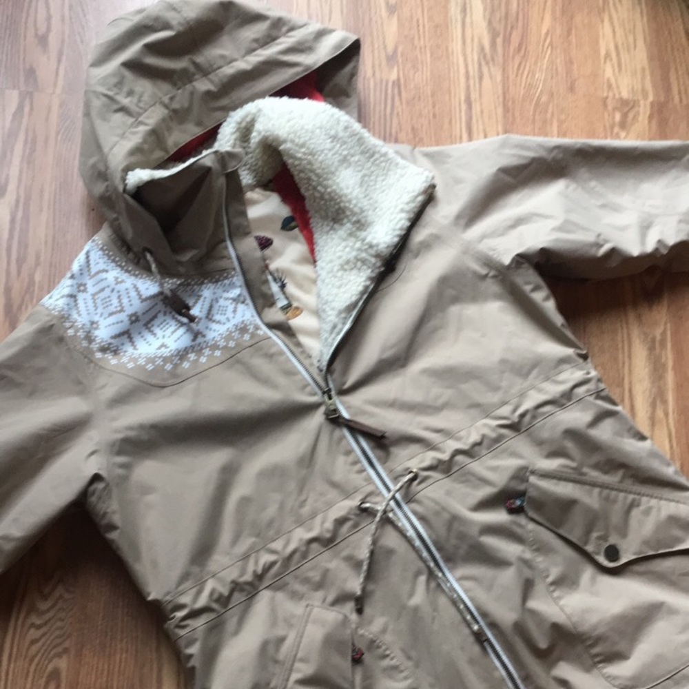 Burton Women’s Snowboarding Winter Jacket